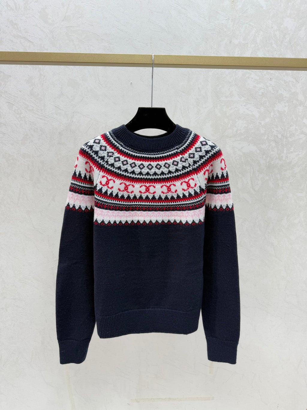 MIUMIU SWEATER STYLE 682