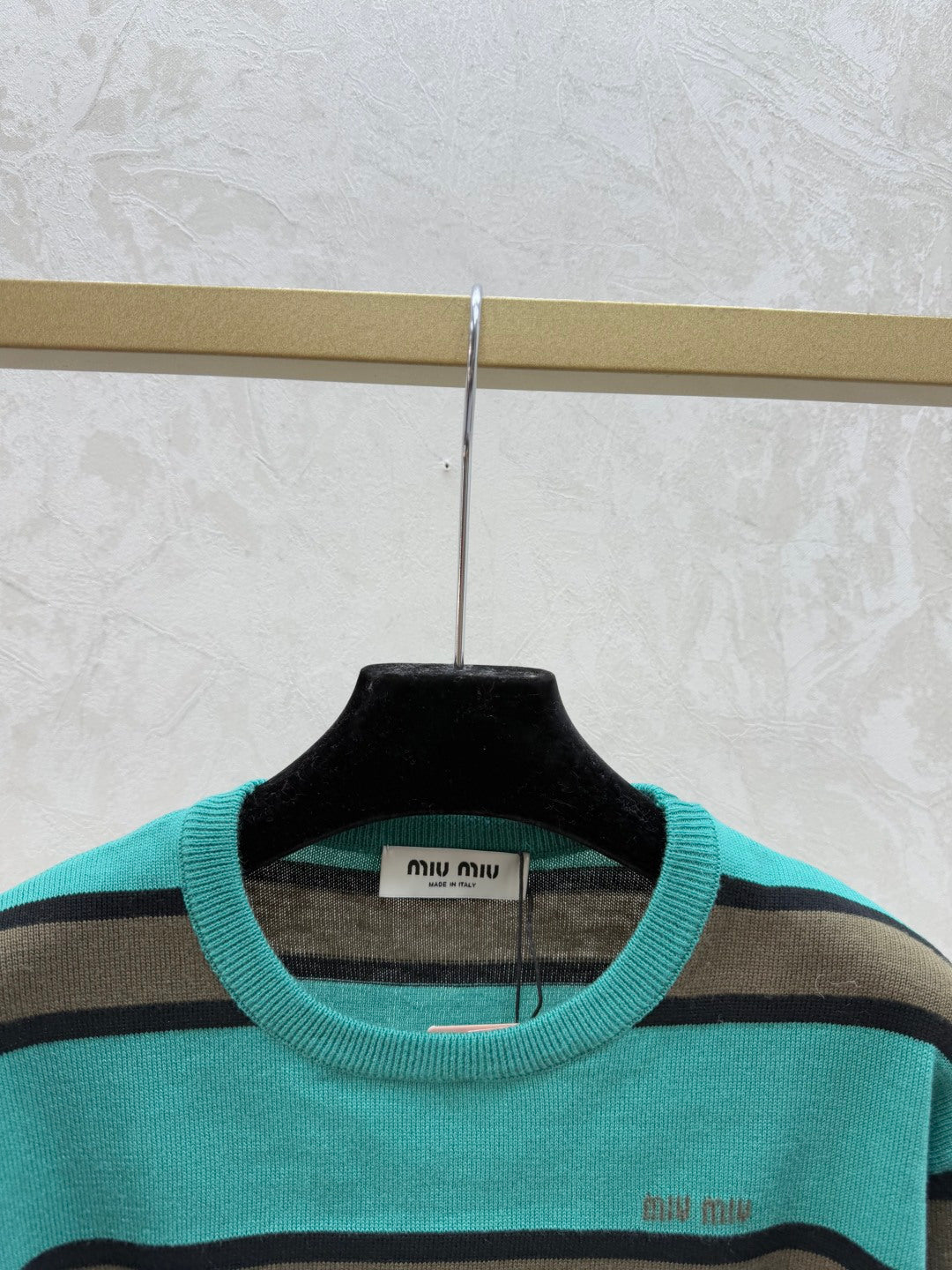 MIUMIU SWEATER STYLE 677