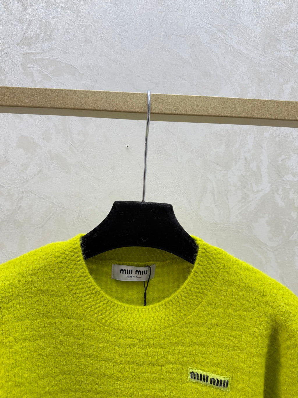 MIUMIU SWEATER STYLE 679