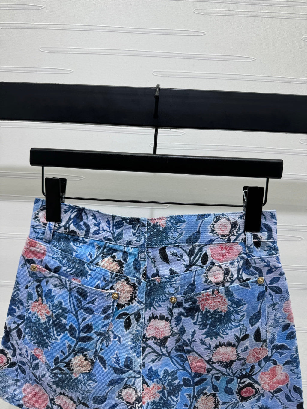 LOUIS VUITTON LV 25S PRINTED DENIM SHORTS 264196