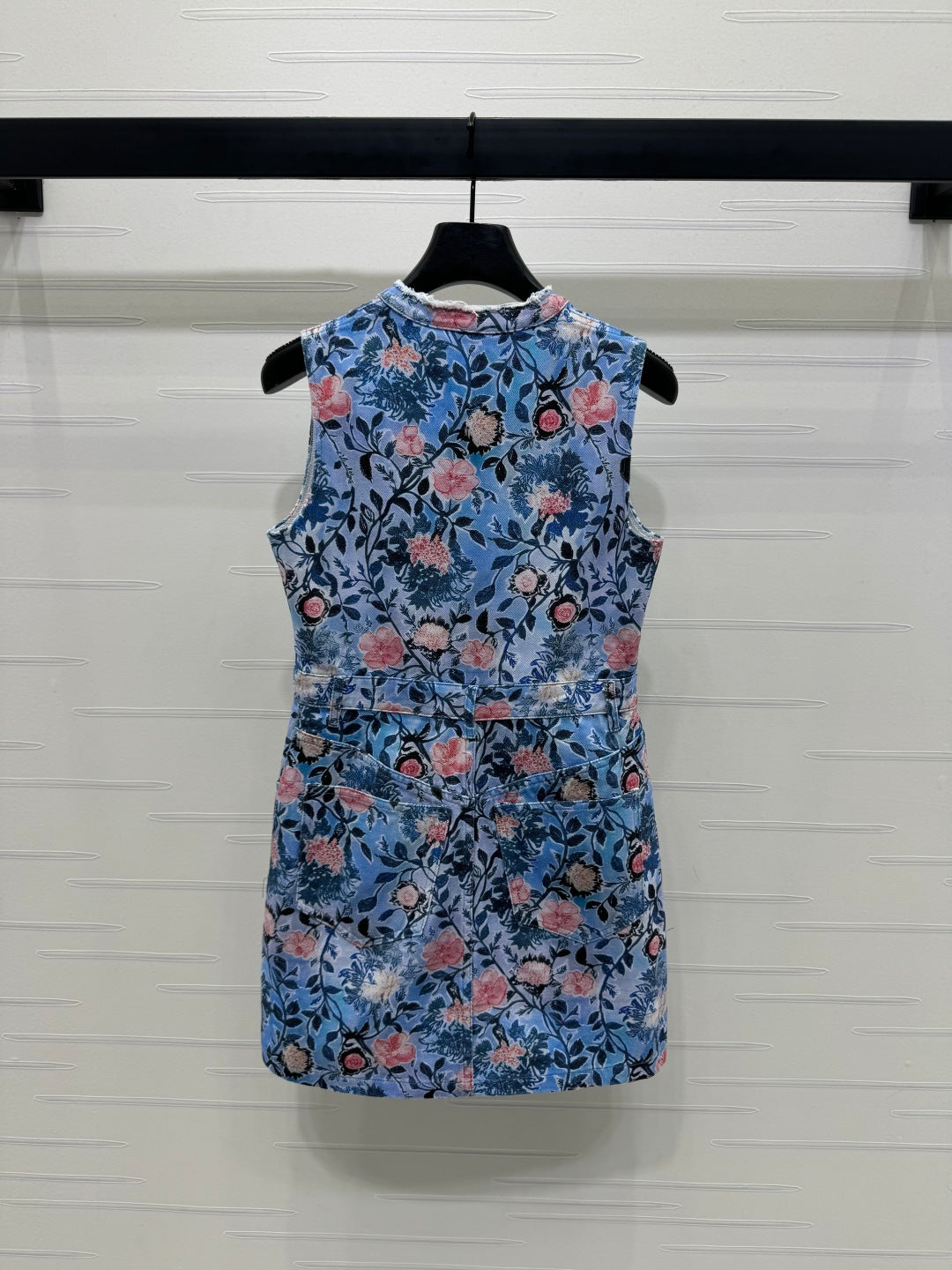 LOUIS VUITTON LV 25S ROUND NECK SLEEVELESS DRESS 264202