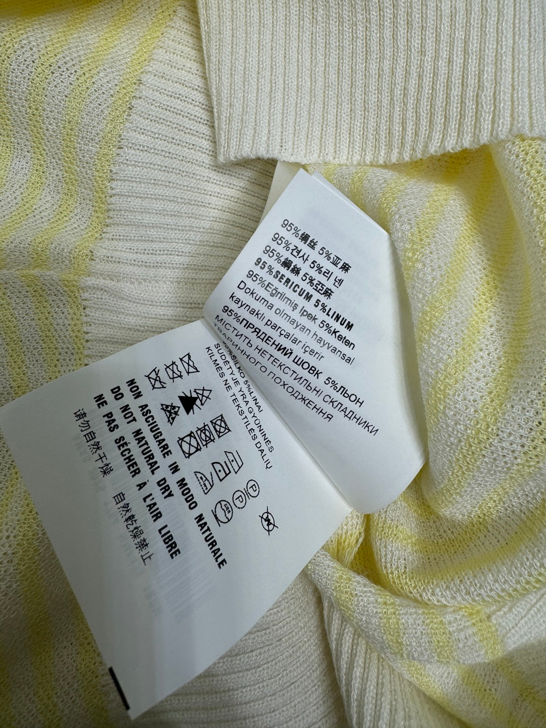 PRADA D 25S STRIPED V-NECK KNITTED VEST 264128