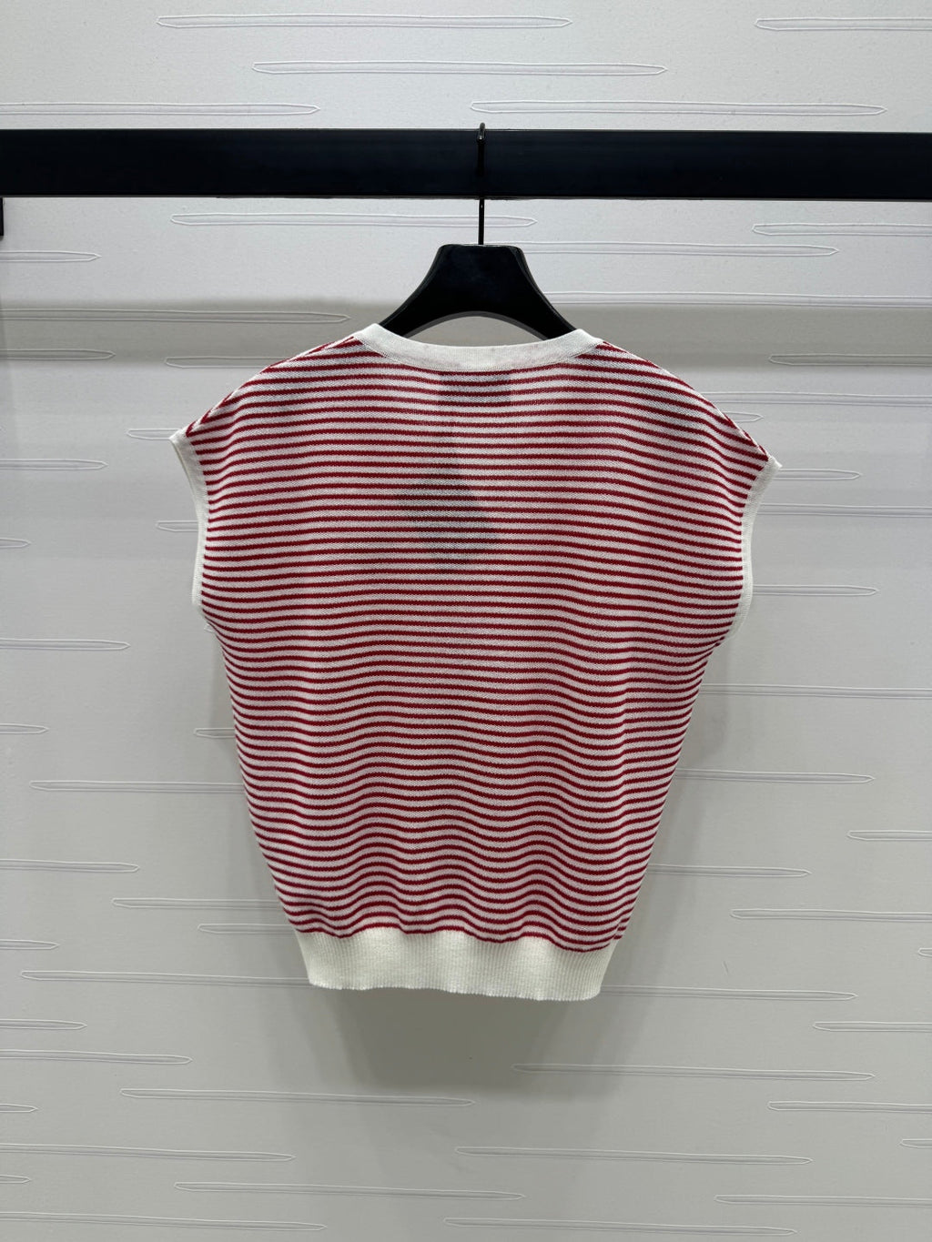 PRADA D 25S STRIPED V-NECK KNITTED VEST 264127