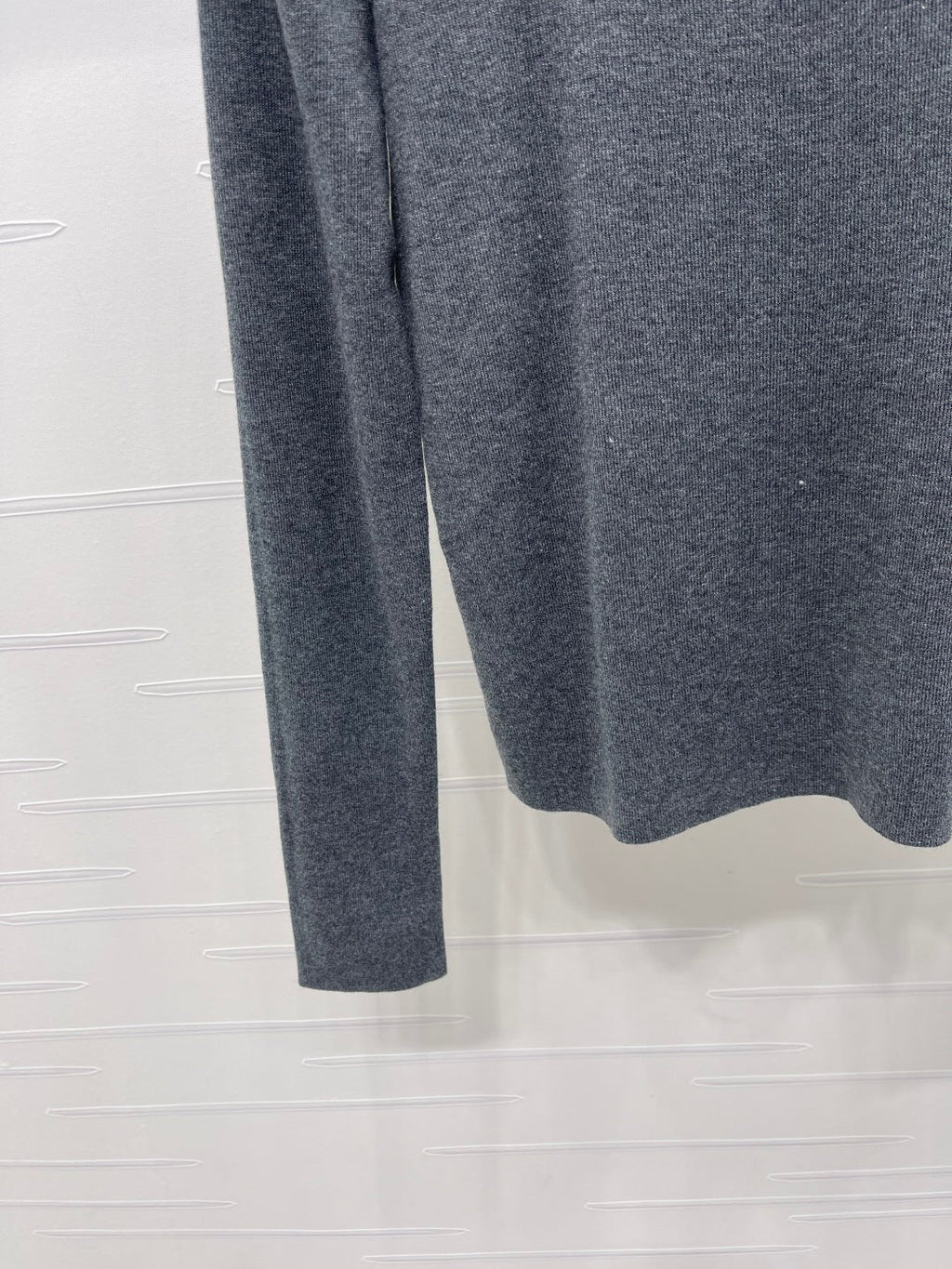 MIUMIU KNITTED SWEATER STYLE 461