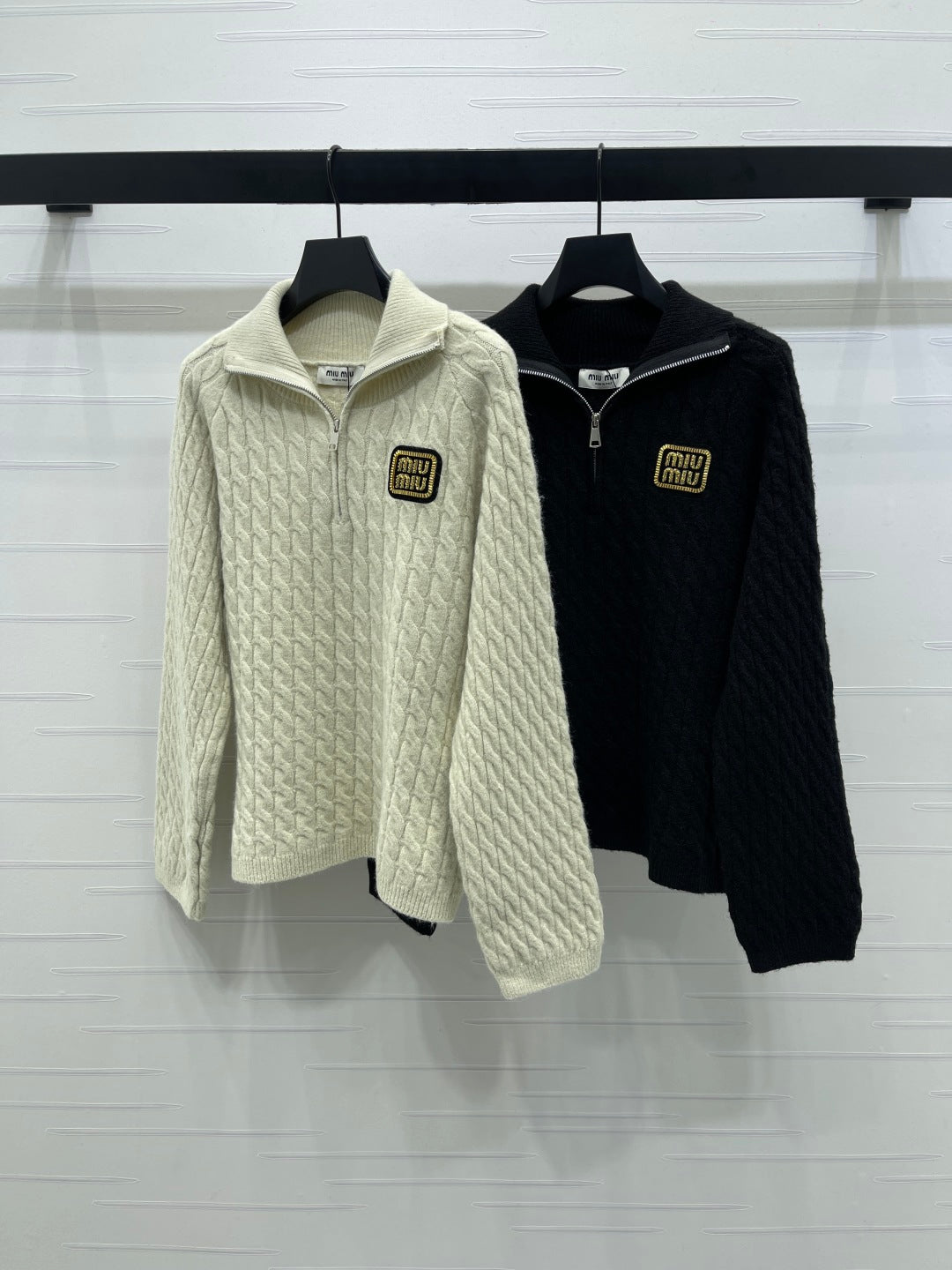 MIUMIU HALF-ZIP KNITTED PULLOVER WITH COLLAR STYLE 485