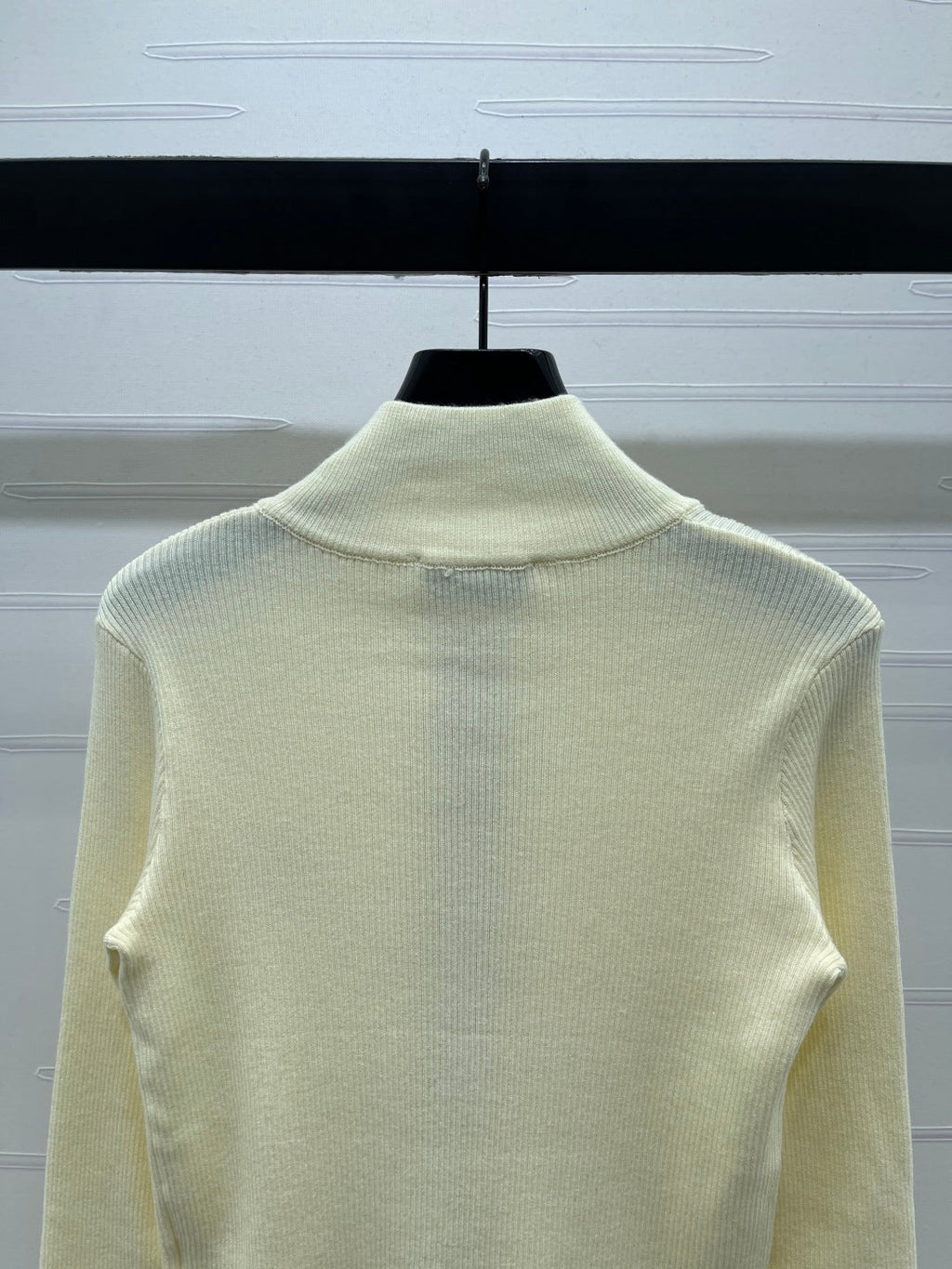 MIUMIU CARDIGAN STYLE 489