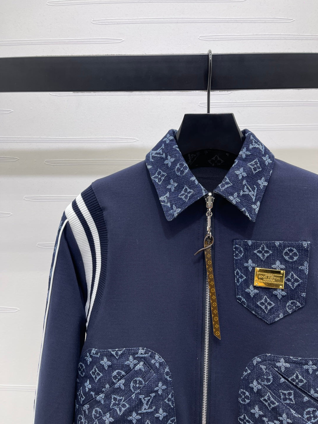 LOUIS VUITTON LV 25S REVERSIBLE BOMBER JACKET 0100