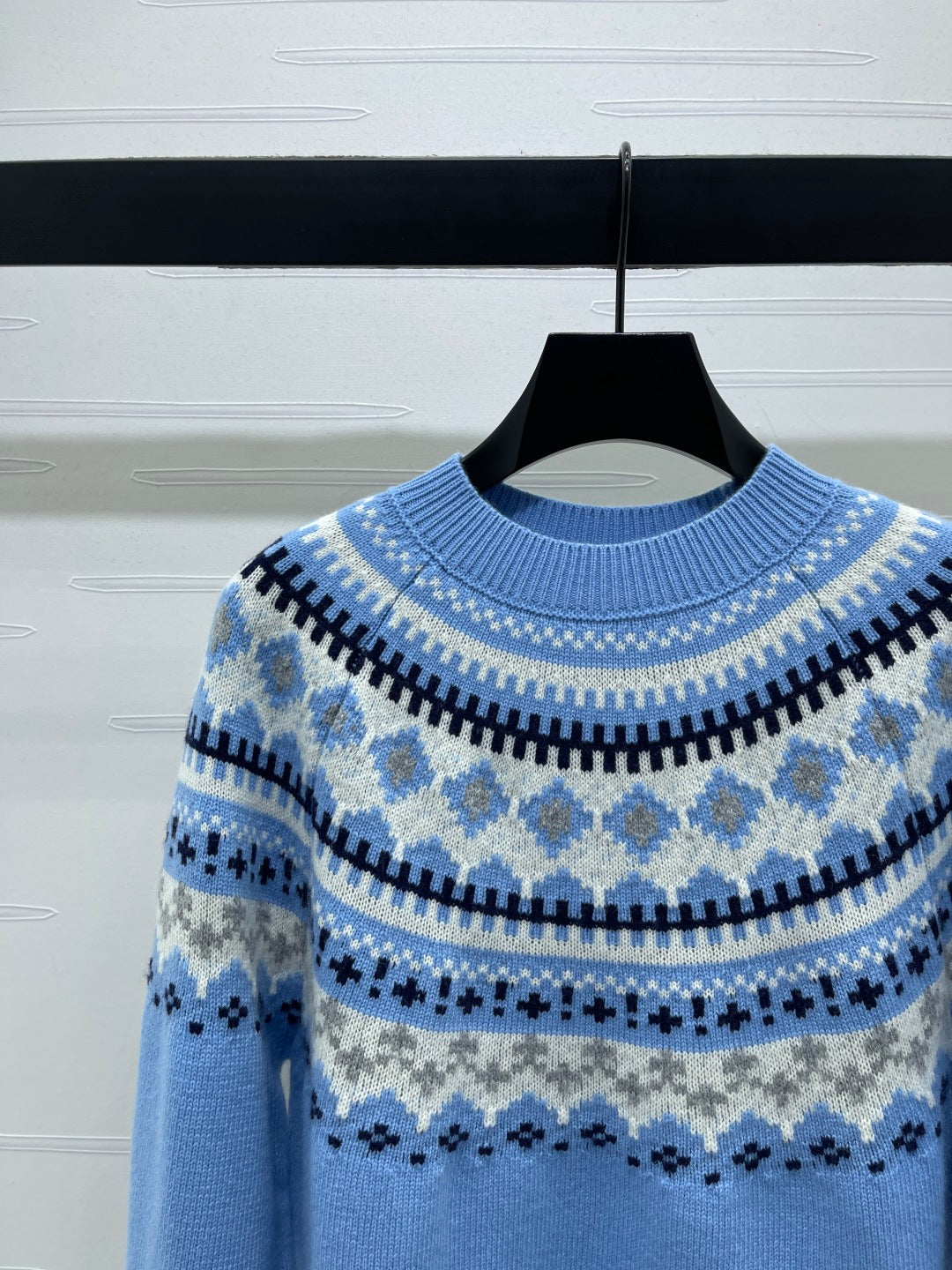 MIUMIU KNIT SWEATER STYLE 528