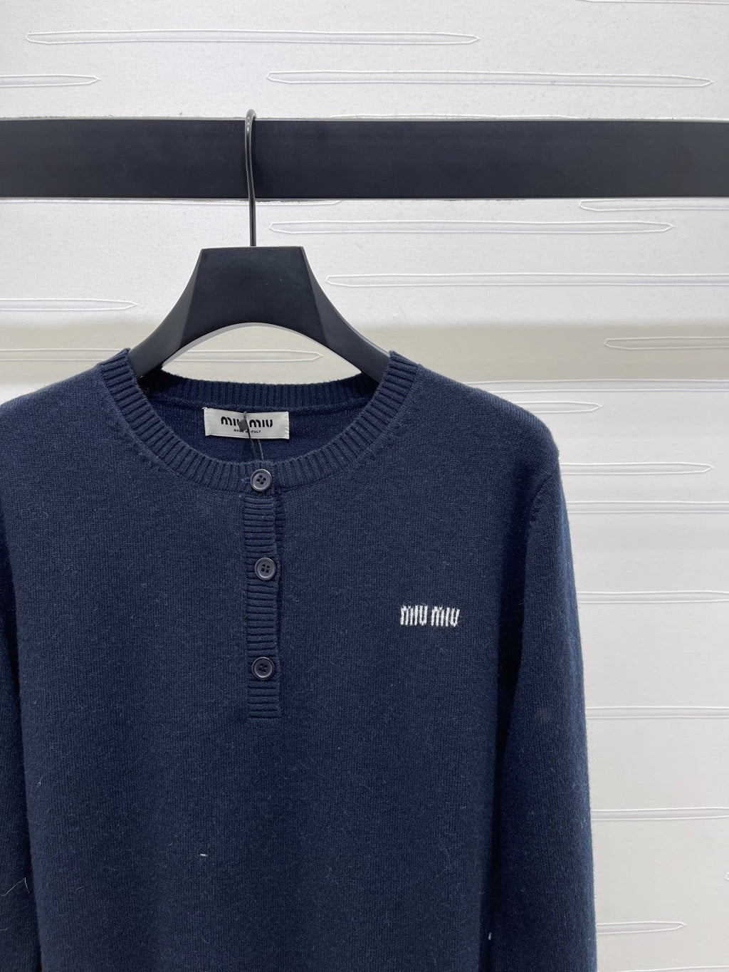 MIUMIU KNIT SWEATER STYLE 541