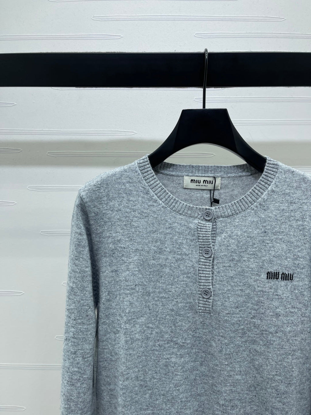 MIUMIU KNIT SWEATER STYLE 540