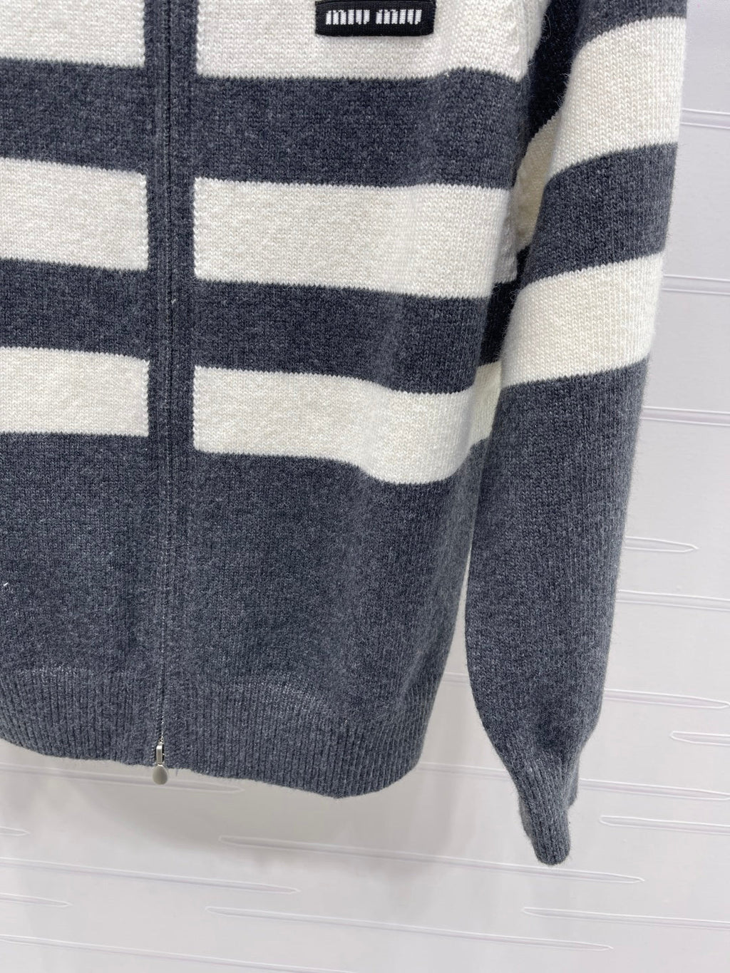 MIUMIU CARDIGAN STYLE 538