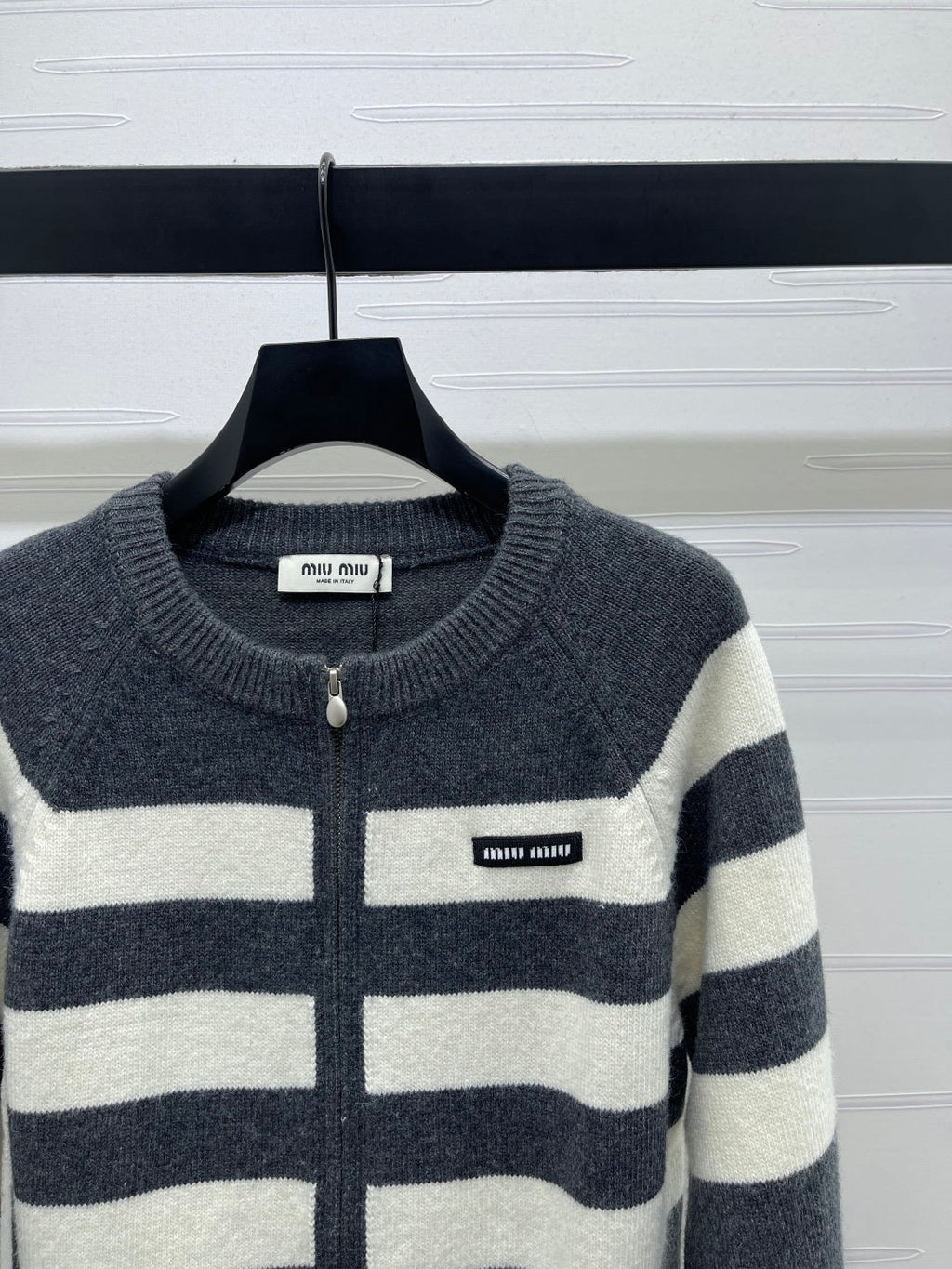 MIUMIU CARDIGAN STYLE 538