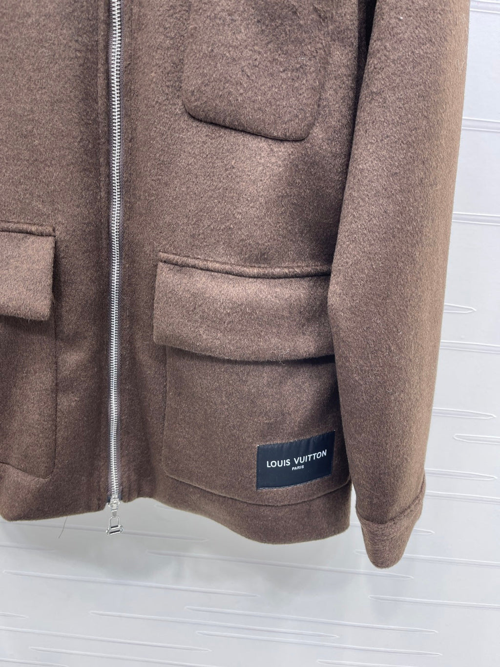 LOUIS VUITTON LV 25S KNITTED CARDIGAN WITH SHEARLING COLLAR 0153