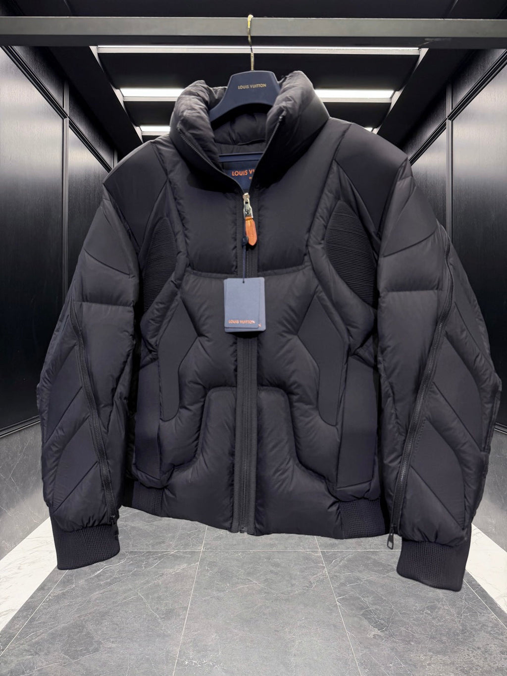 LOUIS VUITTON LV 25S DOWN JACKET 574436