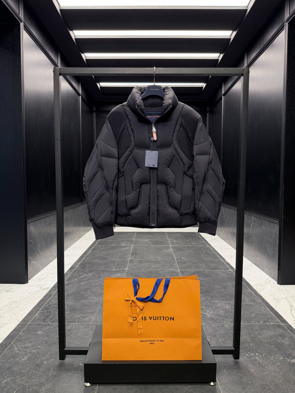 LOUIS VUITTON LV 25S DOWN JACKET 574436