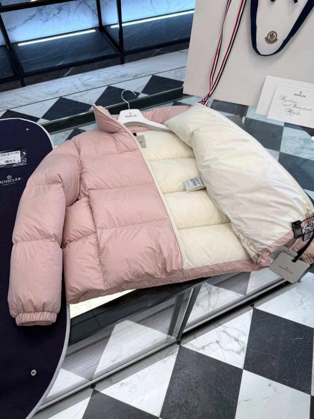 MONCLER 25S GOOSE DOWN JACKET 475