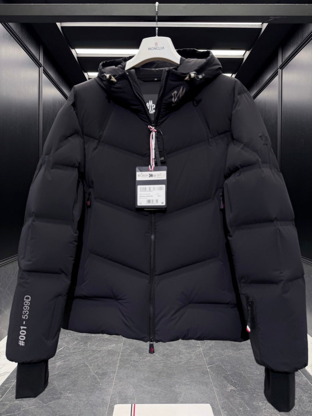 MONCLER 25S DOWN JACKET 427