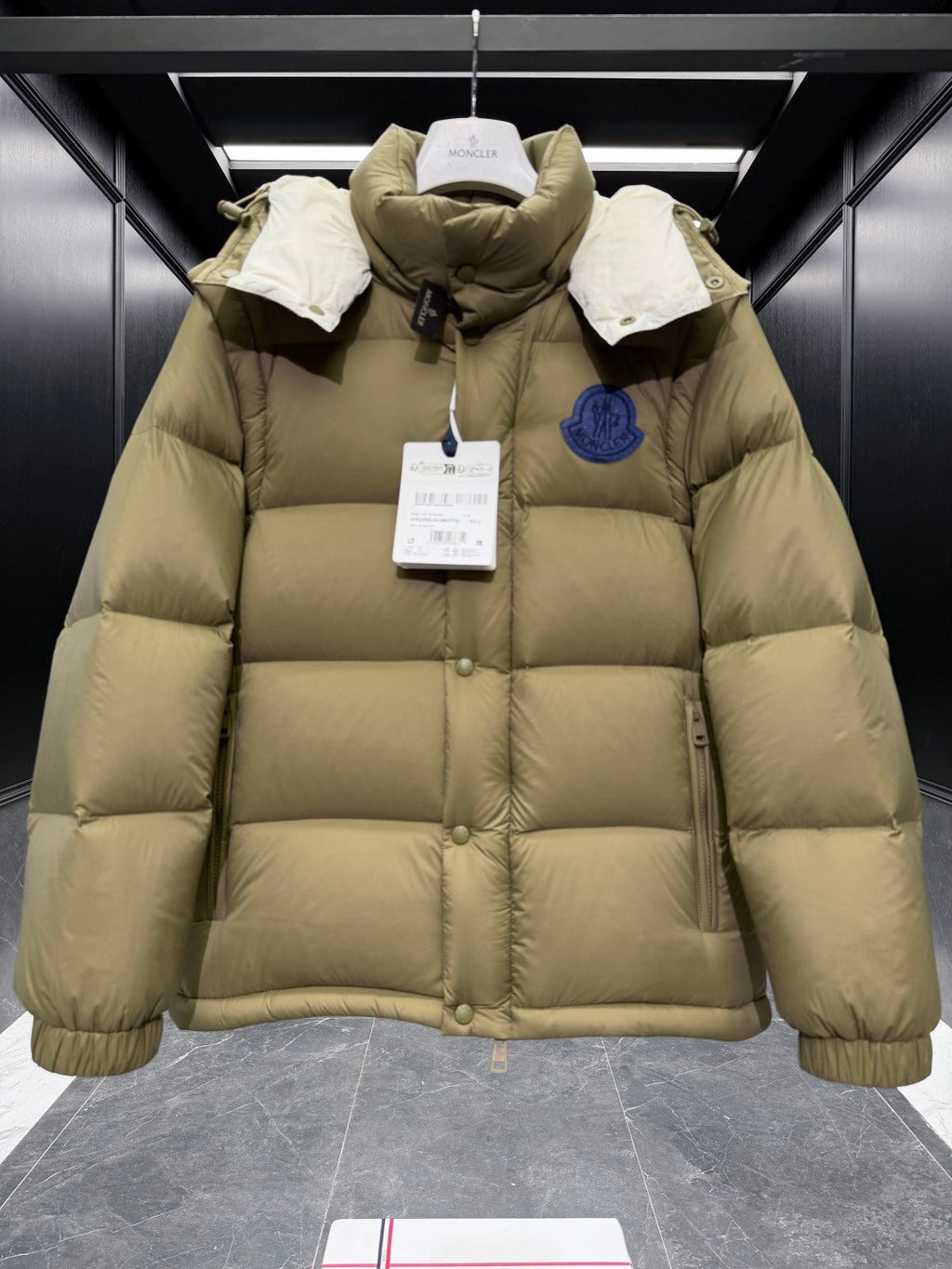 MONCLER 25S PREMIUM DOWN JACKET 410