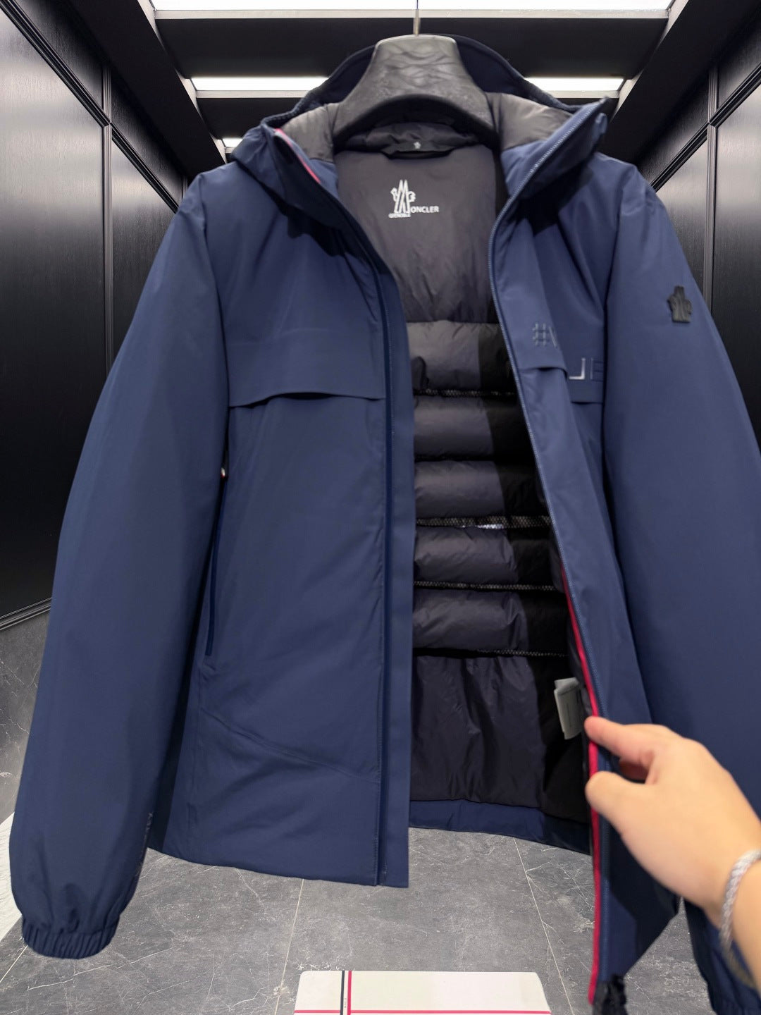 MONCLER 25S HOODED SKI JACKET 384
