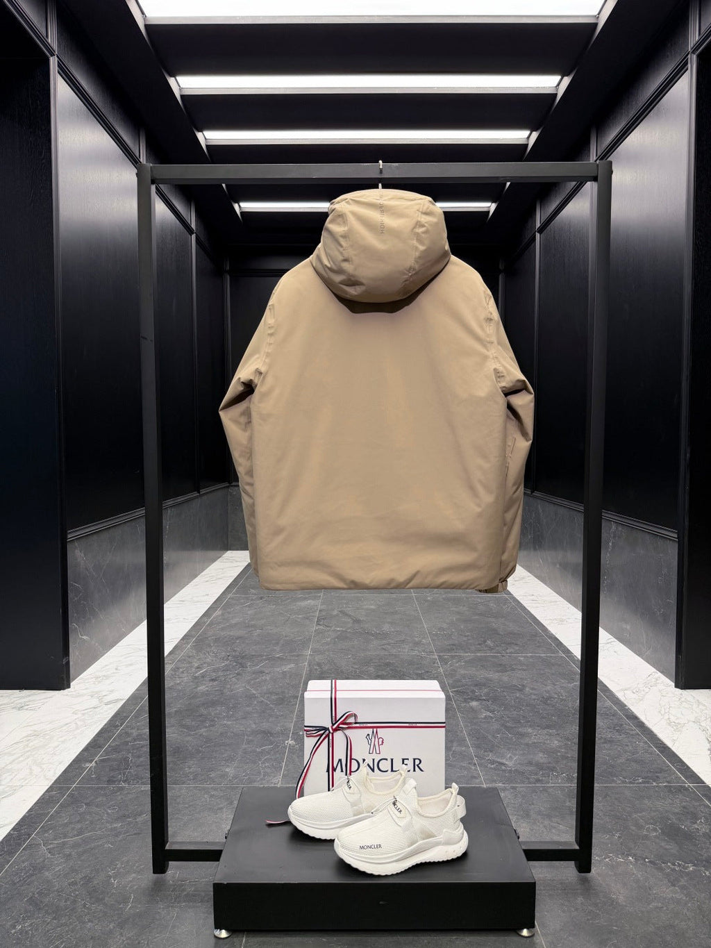 MONCLER 25S HOODED SKI JACKET 383