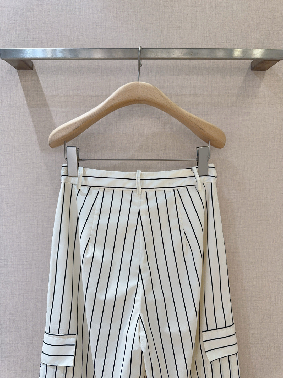 LOUIS VUITTON LV 25S VERTICAL STRIPED WIDE-LEG PANTS 0149