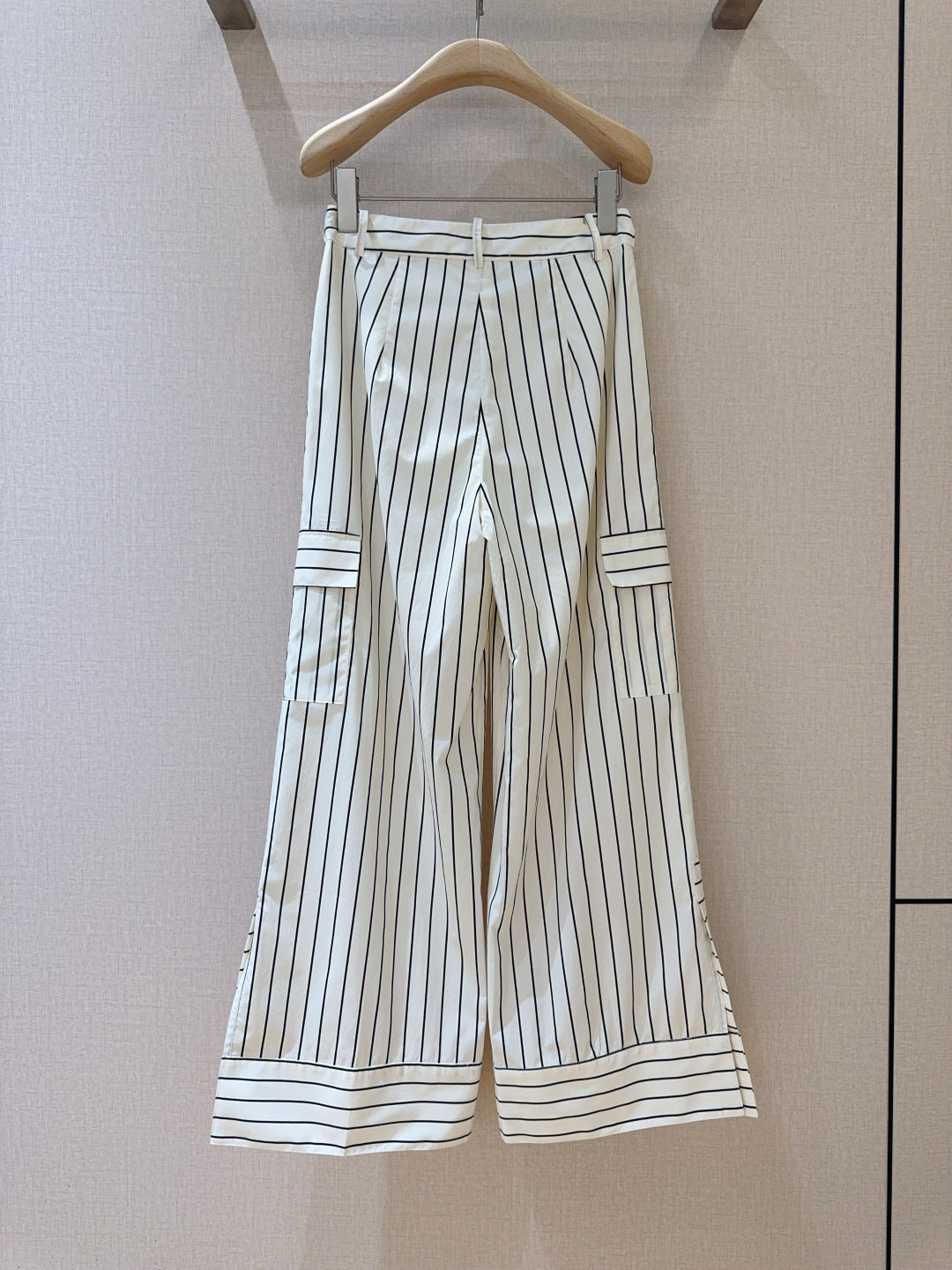 LOUIS VUITTON LV 25S VERTICAL STRIPED WIDE-LEG PANTS 0149