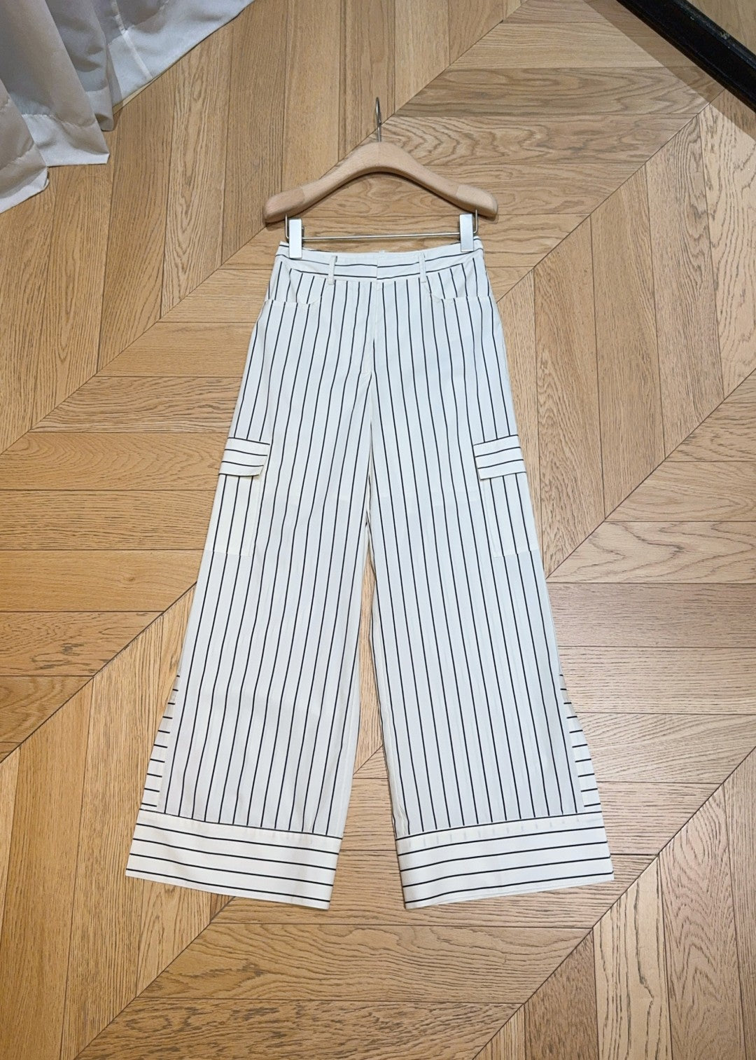 LOUIS VUITTON LV 25S VERTICAL STRIPED WIDE-LEG PANTS 0149