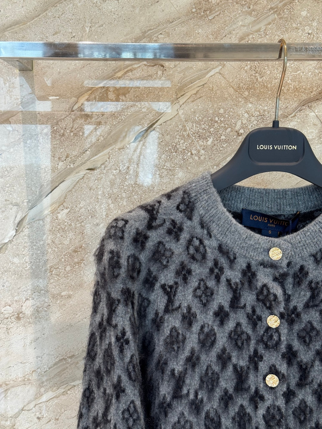 LOUIS VUITTON LV 25S CARDIGAN 0004