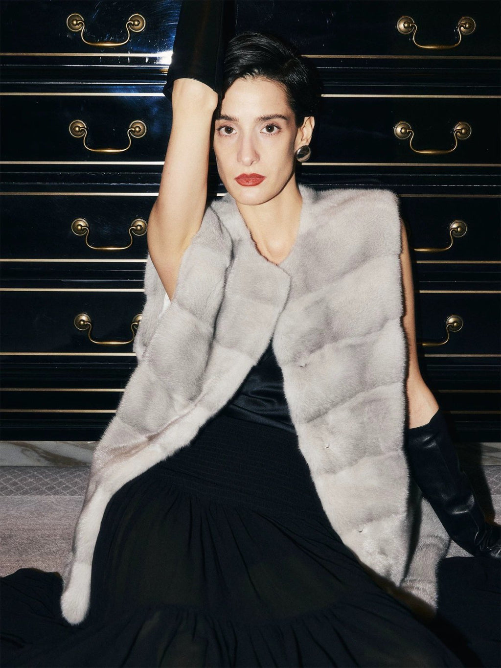 DIOR 25S SLEEVELESS MINK VEST 582