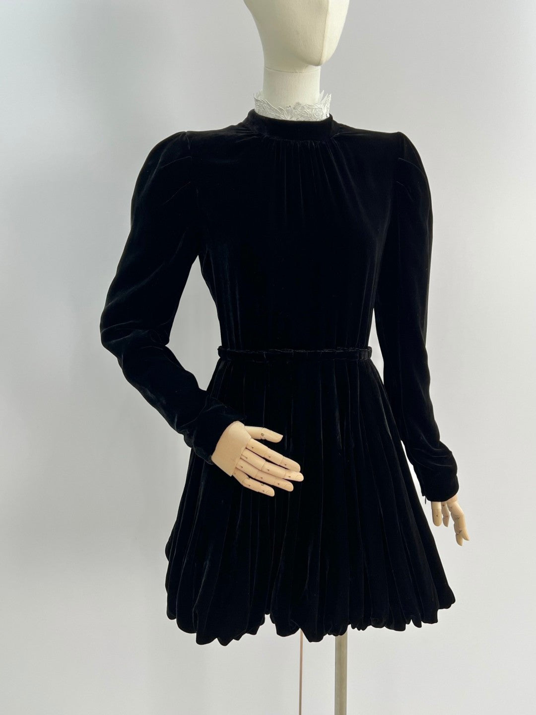 DIOR 25S VELVET DRESS 683