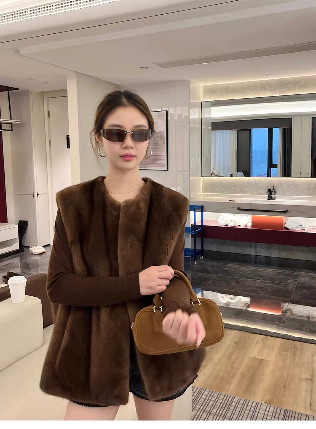 HERMES 25S SLEEVELESS MINK FUR VEST 475