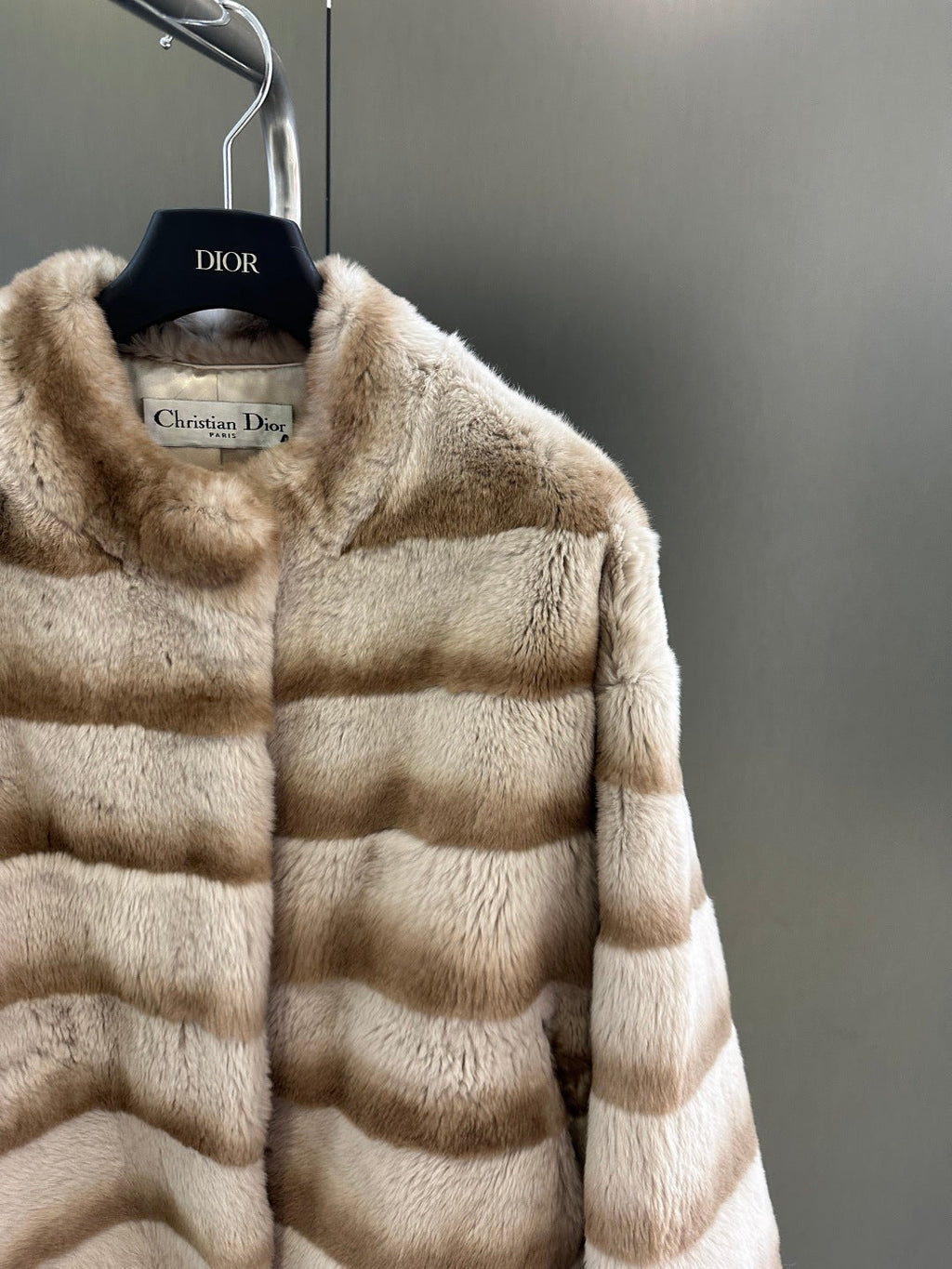 DIOR 25S RABBIT FUR JACKET 737