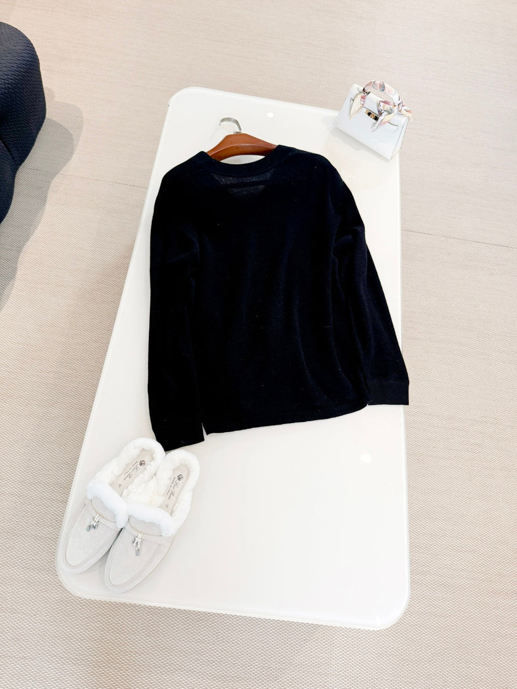 HERMES 25S V-NECK PULLOVER SWEATER 307