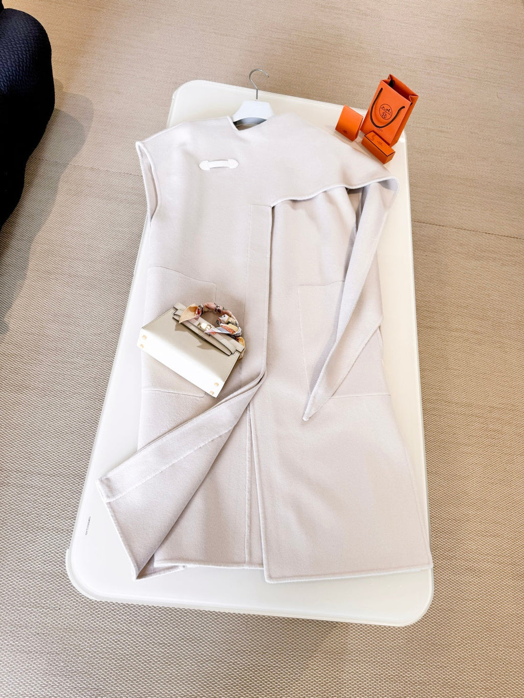 HERMES HERMES 25S REVERSIBLE SLEEVELESS COAT 258