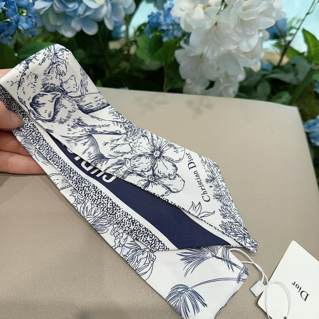 DIOR TWILLY 100 CM IN SILK 714372