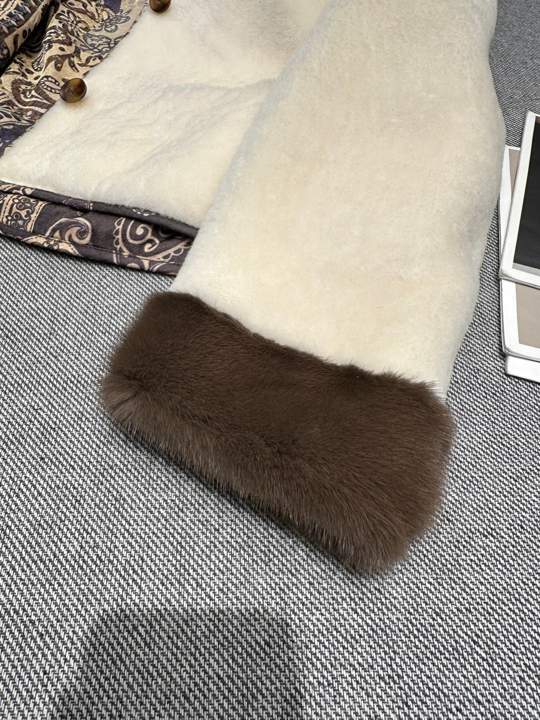 HERMES 25S REVERSIBLE FUR JACKET 473