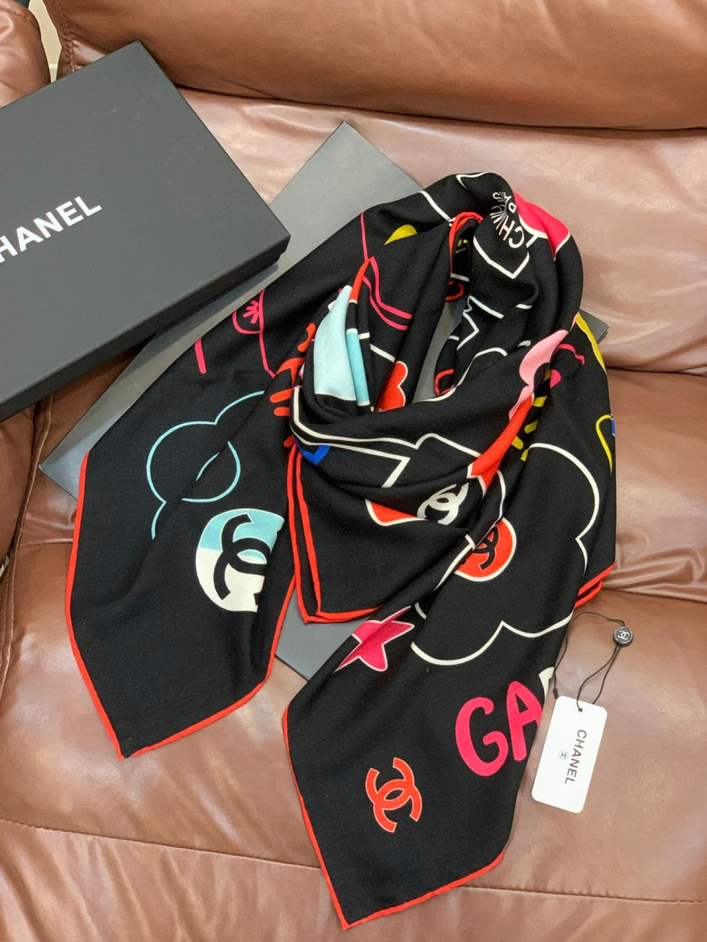 CHANEL 25S SCARF 135 CM IN CASHMERE SILK 943654