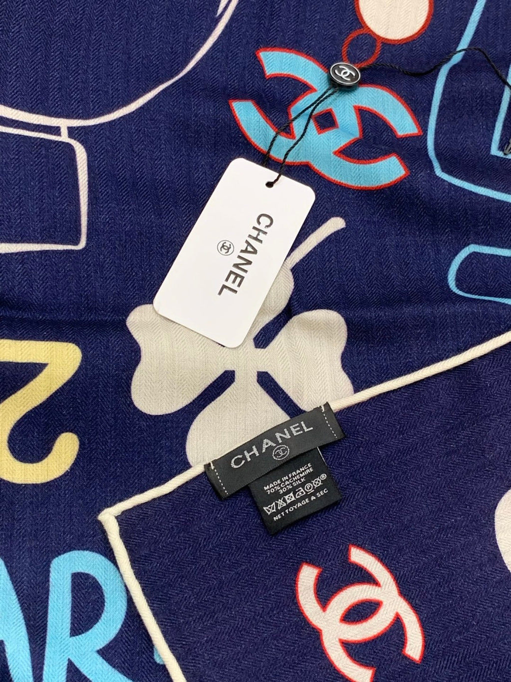 CHANEL 25S SCARF 135 CM IN CASHMERE SILK 943656