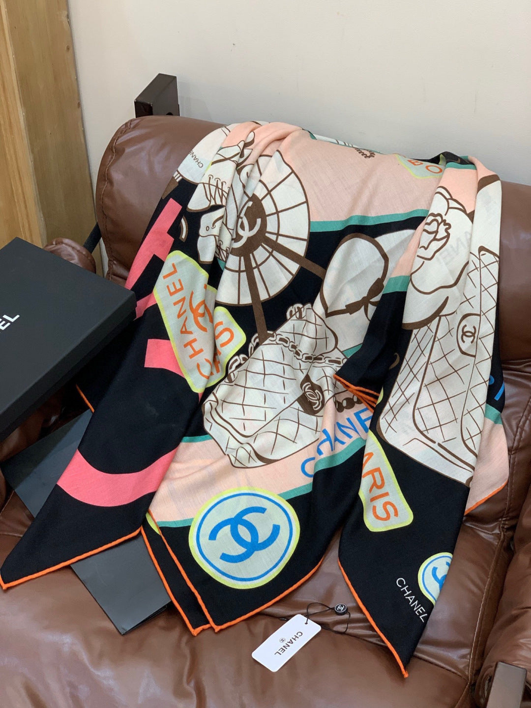 CHANEL 25S SCARF 135 IN CASHMERE 991653