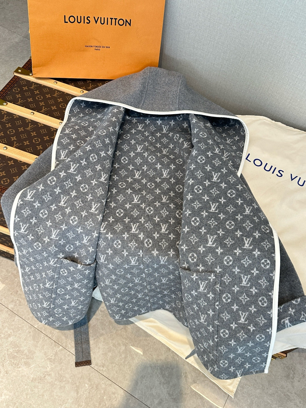 LOUIS VUITTON LV 25S WOOL JACKET 0110