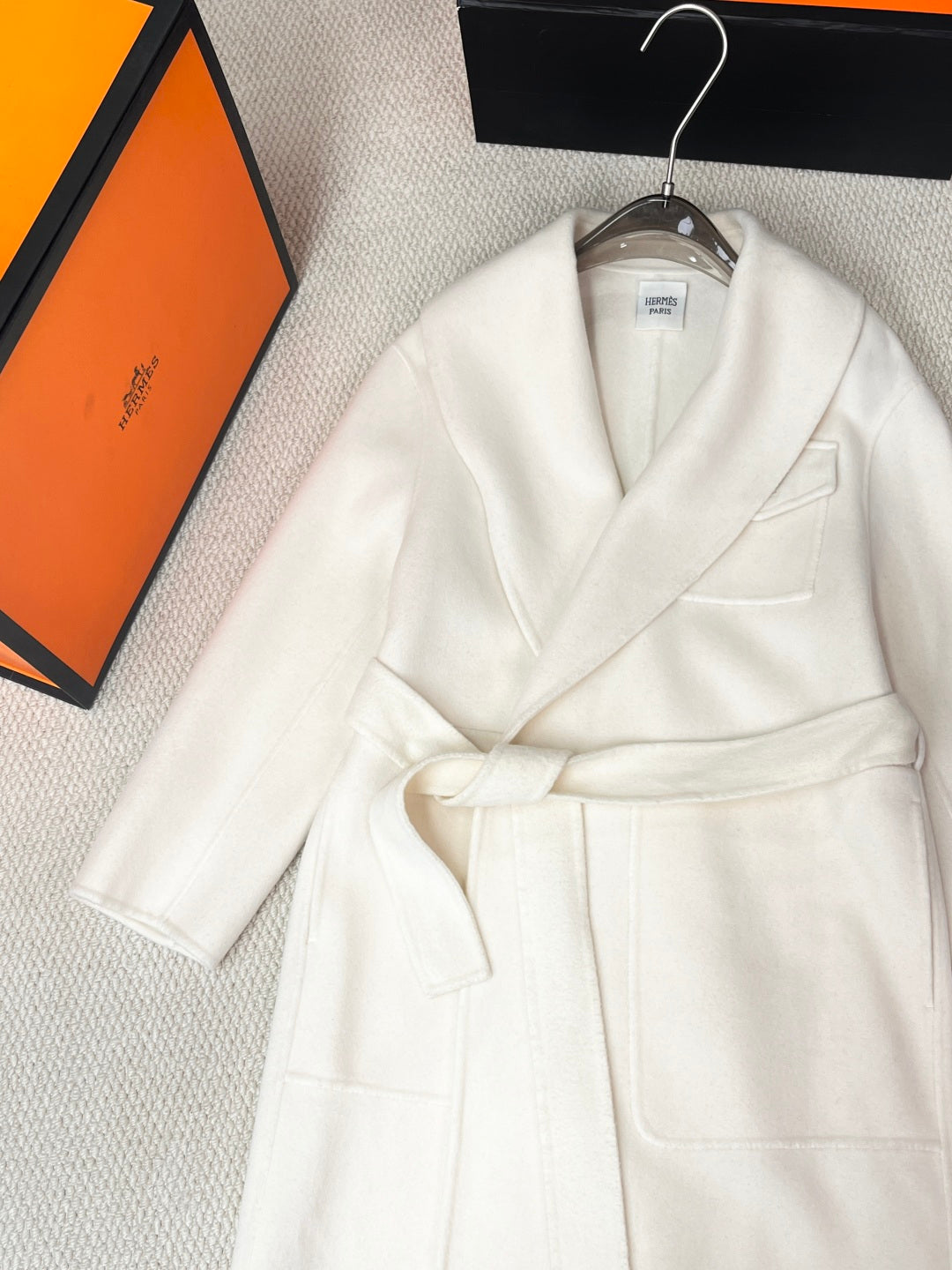 HERMES 25S LAPEL-COLLAR CASERE COAT 209