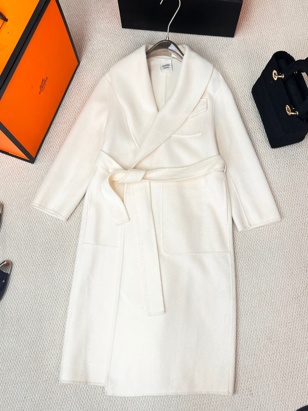 HERMES 25S LAPEL-COLLAR CASERE COAT 209