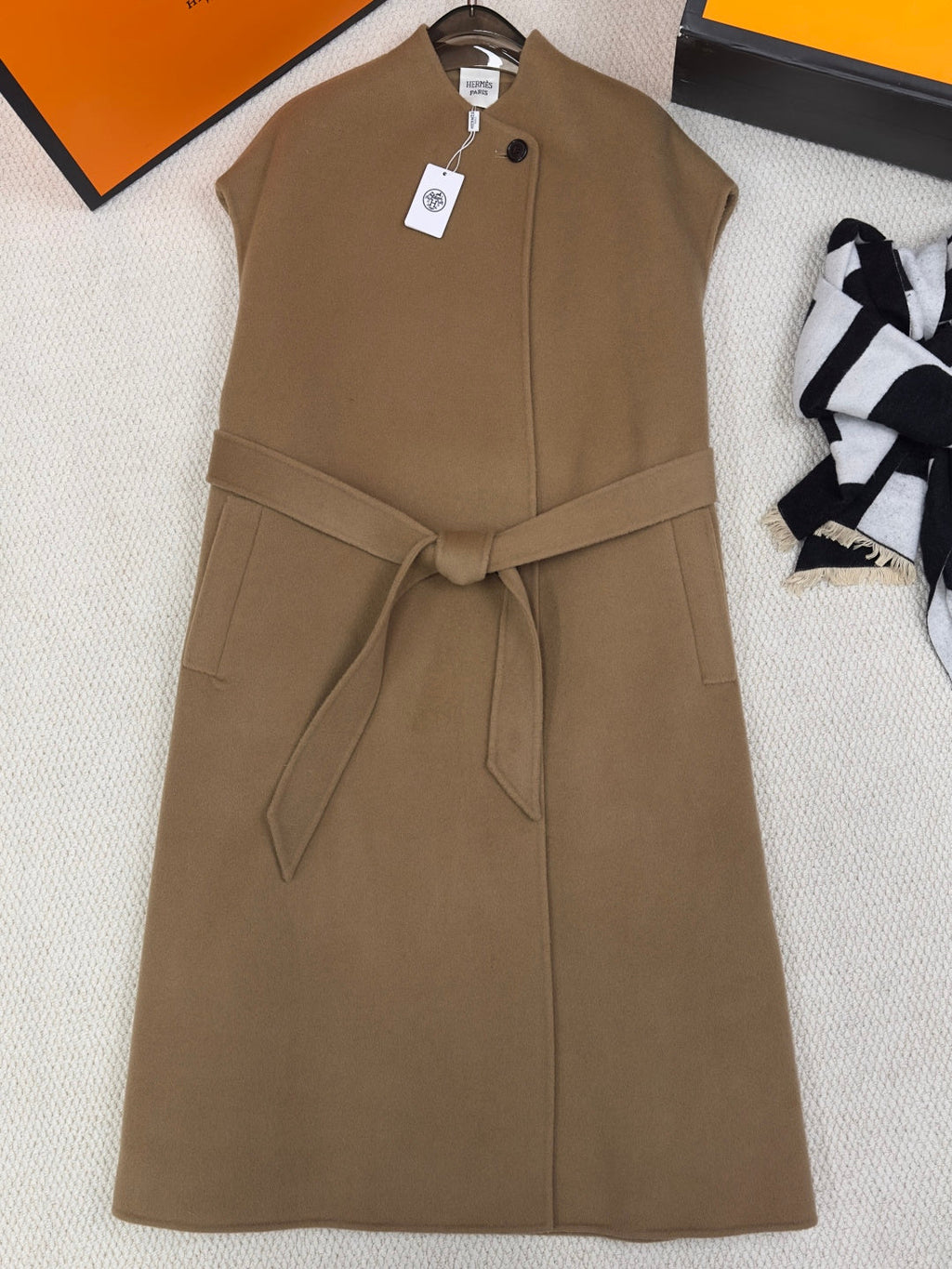 HERMES 25S LONG SLEEVELESS CASERE VEST 189