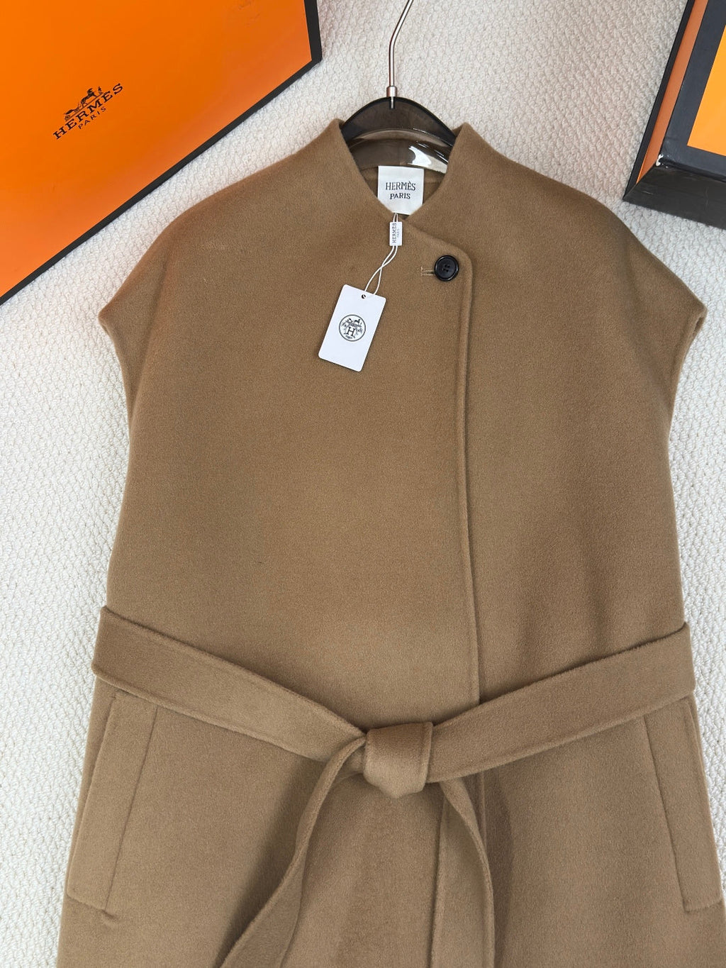 HERMES 25S LONG SLEEVELESS CASERE VEST 189