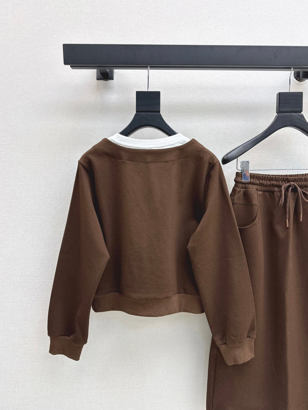 ALO SWEATSHIRT & SKIRT SET STYLE 92