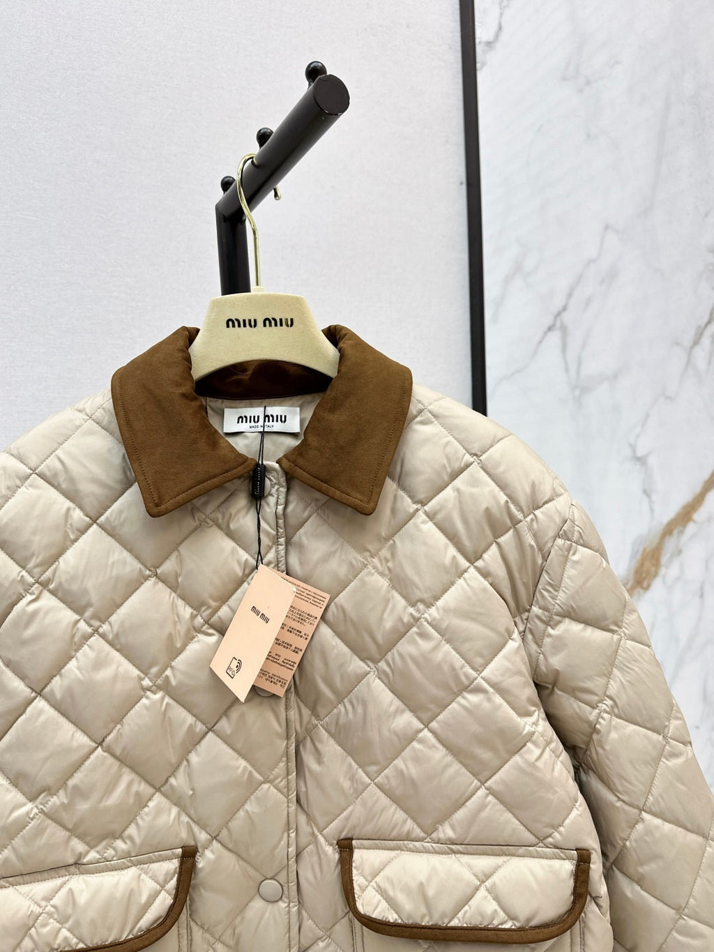MIUMIU SHORT PUFFER JACKET 99510