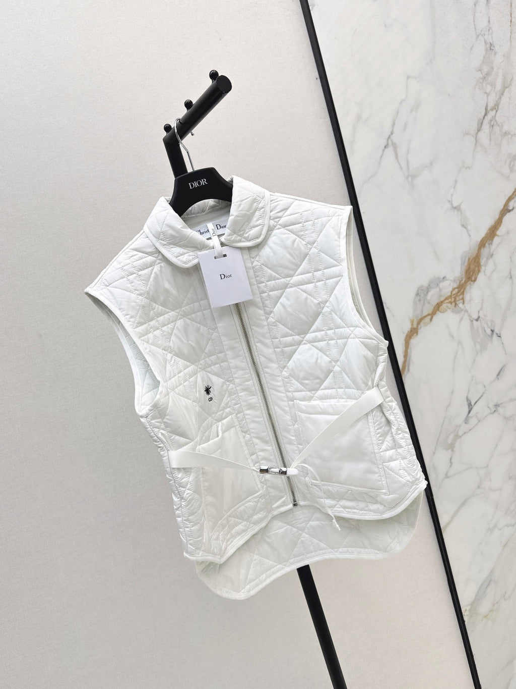 DIOR 25S SLEEVELESS QUILTED VEST 528