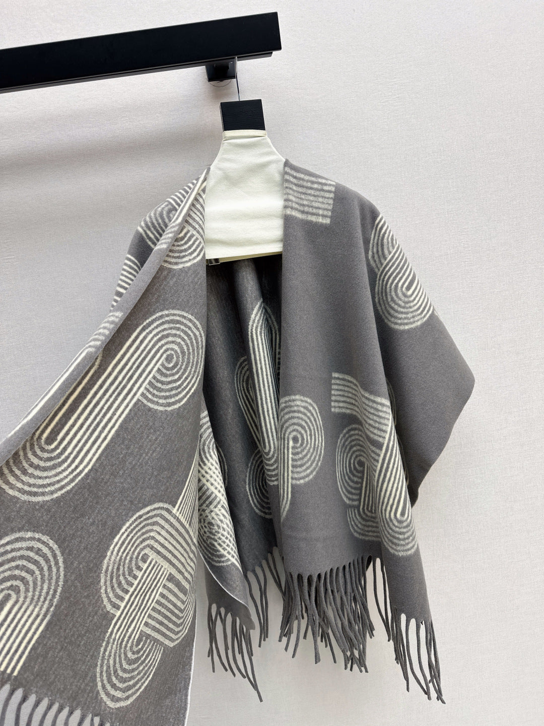 HERMES 25S JACQUARD CAPE COAT 320