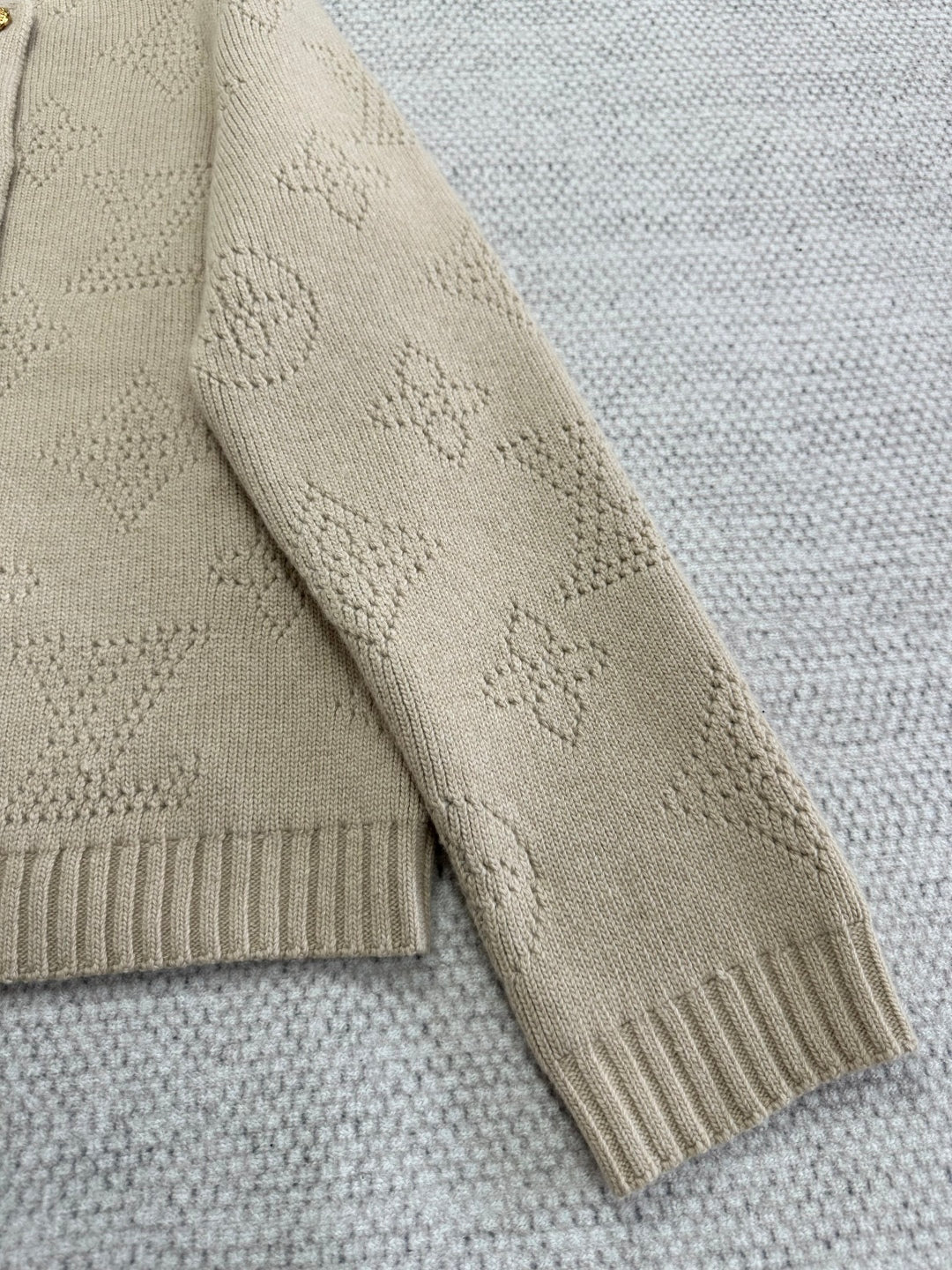 LOUIS VUITTON LV 25S WOOL CARDIGAN 0008