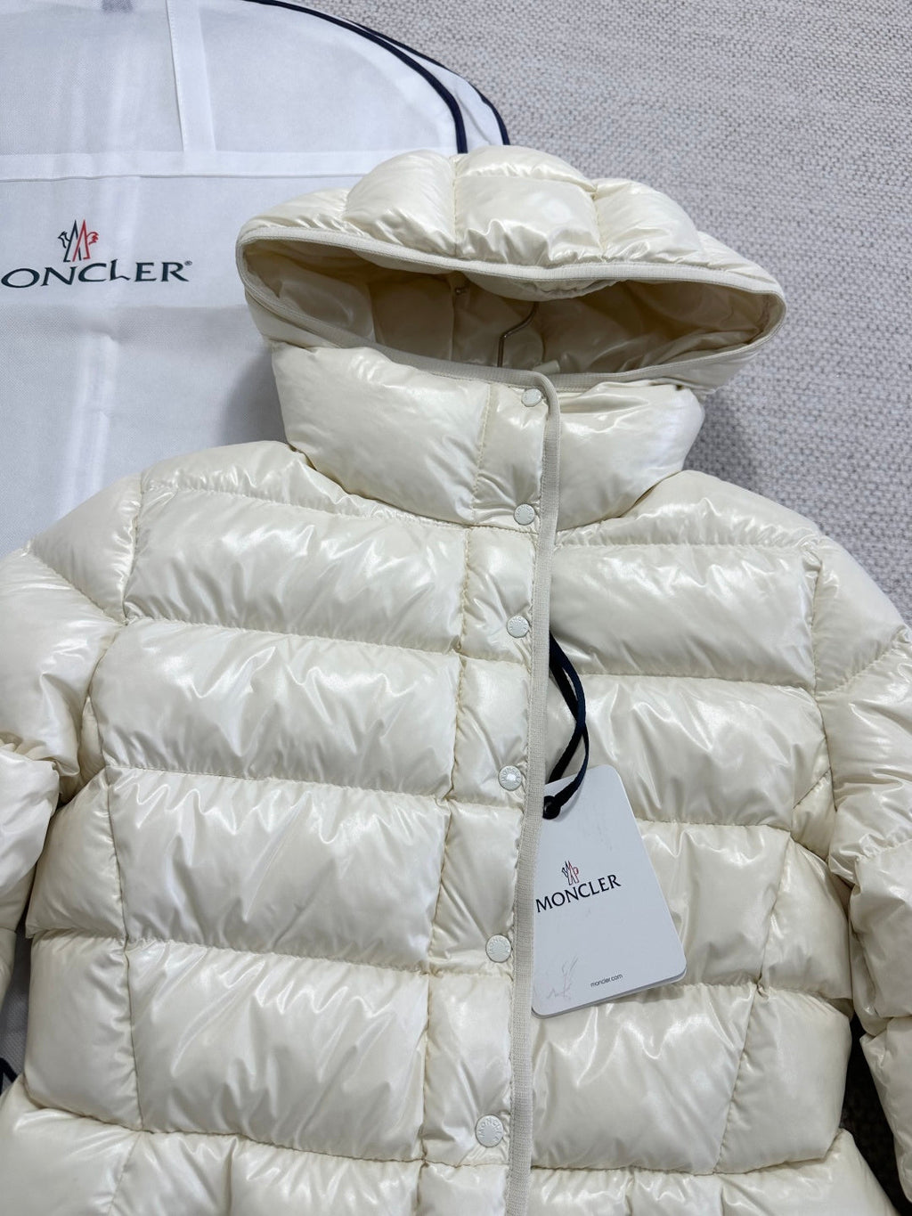 MONCLER 25S DOWN JACKET 399
